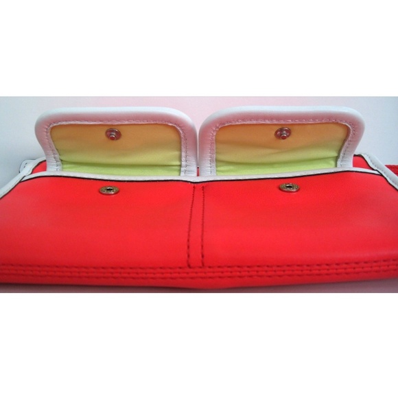 COACH Legacy Archive Coral Wht Zippy Clutch Wallet - Picture 3 of 8